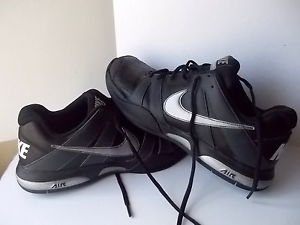 Nike Courtballistec 2.1  Size  US 11.5