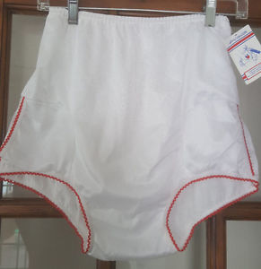 MilLACA Sport Panties Women's tennis Size 8 white red NWT Poc-a-ball