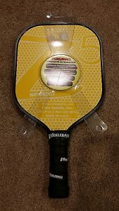 NEW ONIX Z5 COMPOSITE PICKLEBALL PADDLE NOMEX  CORE STRONG LIGHT YELLOW
