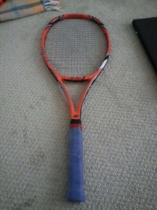 Excellent condition Yonex VCORE TOUR G 330 97 HG 4 3/8   (Wawrinka)