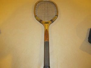 VINTAGE Davega United Sports Shops NY Wooden Tennis Racket ca.1920's
