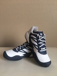 Wilson Tour II Junior Tennis Shoes Size 6