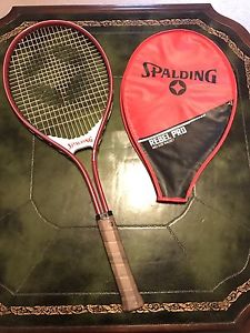 Pre-Owned Spalding Rebel Pro Tennis Racquet Grip Size 4 3/8 With Cover