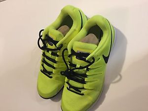 Nike 9.5 Vapor Tour Tennis Shoes