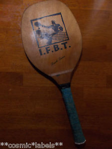 VINTAGE I.F.B.T PROFESSIONAL BEACH TENNIS WOOD PADDLE/RACQUET SOLID.GOOD CONDITI