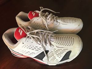 Men's Babolat tennis shoes Size 8.5 pre-owned red and black accents on white