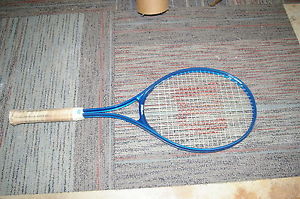 WILSON TENNIS RACKET  MINTY USED 4 TIMES ONLY!! 1990 VINTAGE WITH COVER
