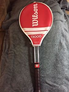 Vintage Wilson T3000 Tennis Racquet W/Cover, Excellent Condition