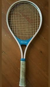 VINTAGE SLAZENGER JIMMY CONNORS PRO SERIES TENNIS RACKET