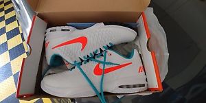 Nike Air Max Cage Tennis Shoes Size 10.5 NEW