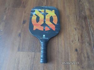 NEW ONIX GRAPHITE INFERNO PICKLEBALL PADDLE ALUMINUM CORE LIGHT STRONG BLACK