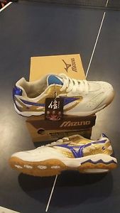 Mizuno Table Tennis Shoes Wave MEDAL- MEN size 9.5 - REGULAR PRICE $120