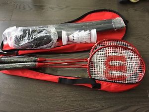 The Wilson Badminton Tour Set includes 4 Hyper racquets,