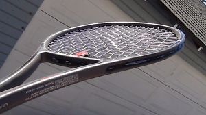 Spalding Pro-Flight 20 Midsize 4 1/4 grip Tennis Racquet