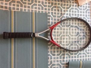 HEAD Ti.S2 TENNIS RACKET - AUSTRIA - 4 1/2 GRIP Excellent!