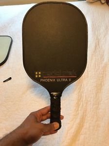 Slightly used 10 oz Pickellball paddle. Nothing wrong with it.