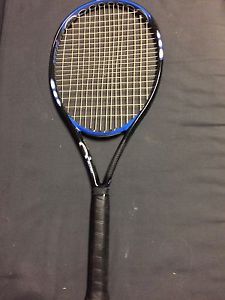 Prince O3 Hybrid Shark tennis racquet