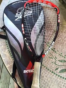 EKTELON O3 HORNET HYBRID POWER SCOOP RACQUETBALL RACQUET