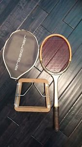 Erbacher Dunlop: Grand Prix Tournament Model Racket - First Ace: Virginia.