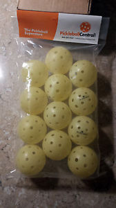 Dura Outdoor Pickleball - Yellow - 12 Balls