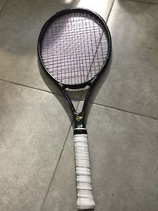 Dunlop - Classic Pro Revelation ISIS Midplus Tennis Racquet 4 1/2 Grip