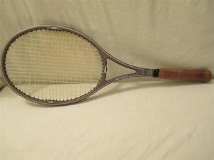 Wilson Pro Select Graphite Composite Midsize Tennis Racket With Cover 4 3/8 L3