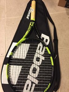 Babolat Pure Aero Tennis Racquet 4 3/8 (Cracked)