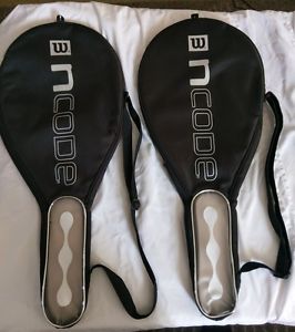 Wilson Black and White Tennis Ra