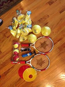 Le Petit Tennis (Mini Kit w/ 2 racquets, 14 balls, net, cones and pump)