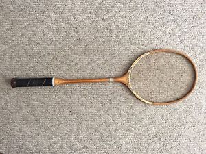Wilson Vintage Challenge Cup Wood Frame BADMINTON RACKET  w/ OAK PRESS FRAME -