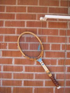 Vintage *** WILSON - Billy Jean King *** Wooden Tennis Racket USA