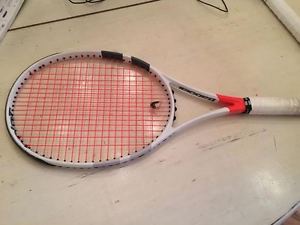 Babolat Pure strike 16 X 19 tennis racket