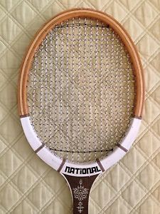 VINTAGE NSG NATIONAL CUP DEFENDER ODDBALL WOOD TENNIS RACKET 4 1/2 MEDIUM
