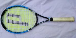 PRINCE O3 HYBRID COMP MIDPLUS TENNIS RACQUET (4 3/8) DEALER DEMO!!