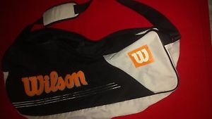 Wilson 6-Racket Tennis Bag with Shoulder Strap And Handles Black Gray