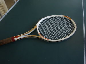 KNEISSL WHITE STAR AERO 30 TENNIS RACQUET  GRIP-4 1/2