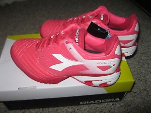 DIADORA "S.STAR K IV AG" WOMENS TENNIS SHOES, SZ 6 MED., NEW & FREE SHIP!!!