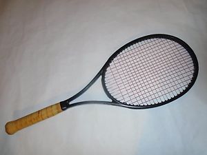 Head Prestige Pro Mid (90) Tennis Racquet. 4 3/8. Painted Black. 12.7 oz. VG.