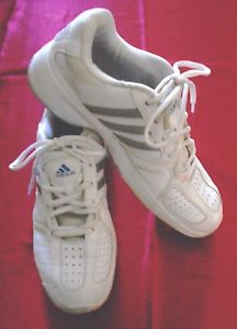 Adidas Mens White / Gray  Athletic Tennis Shoes  PYV 702001  Sz 7.5 M