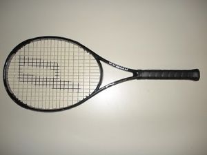 PRINCE O3 SPEEDPORT BLACK TEAM MP 100 4 3/8 (NEW STRINGS)