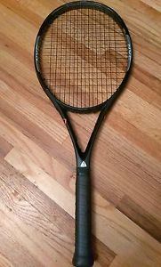 Boris Becker Delta Core NYC tennis racket 4 1/4 grip, excellent condition!