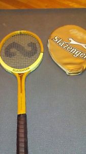 VINTAGE SLAZENGER CHALLENGE ONE WOOD TENNIS RACKET ENGLAND 4.5