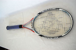Tommy Robredo (Spain) used PRO Tennis Player racket DUNLOP 3HUNDRED