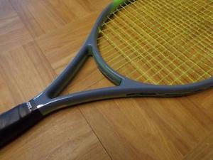 Donnay WST Kevlar Pro 2 Midplus 4 1/4 grip Tennis Racquet