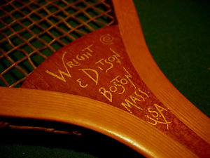 ANTIQUE WRIGHT & DITSON WOOD TENNIS RACQUET CIRCA: 1910 MODEL COUNTRY CLUB