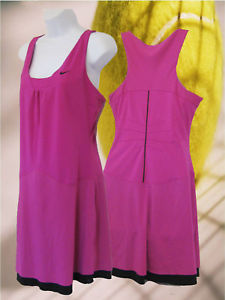 Nike ESFERA REACCIÓN Vestido Para Tenis Rosa + WIMBLEDON TOALLA