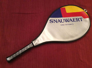 Snauwaert graphite - Impact SL4 320 300 Tennis Racket Made in Belgium