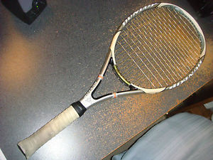Dunlop aerogel 8 hundred tennis racquet Luxilon strings