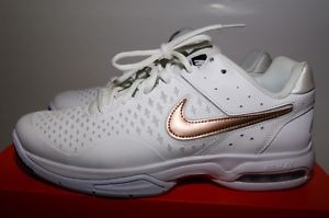 Nike Air Cage Advantage Woman's Tennis Shoe Size 9.