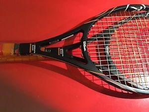 Wilson Pro Staff K-Factor 88. grip Size 4 5/8. Excellent Condition!